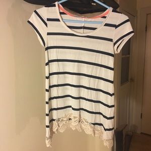 Maurice’s flowy lace top